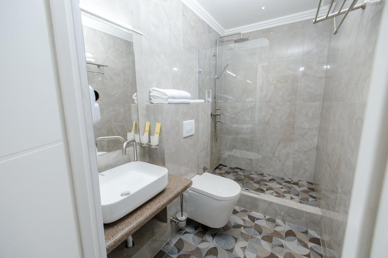 281 Hotel Bisjkek Buitenkant foto