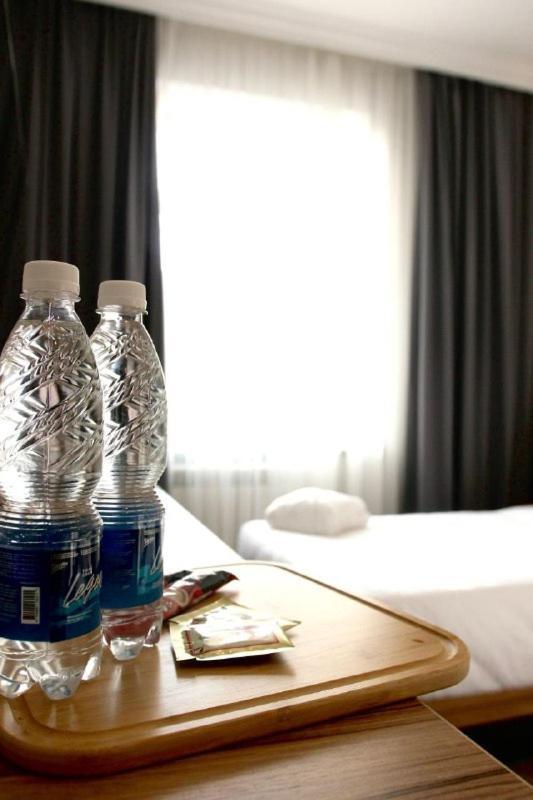 281 Hotel Bisjkek Buitenkant foto